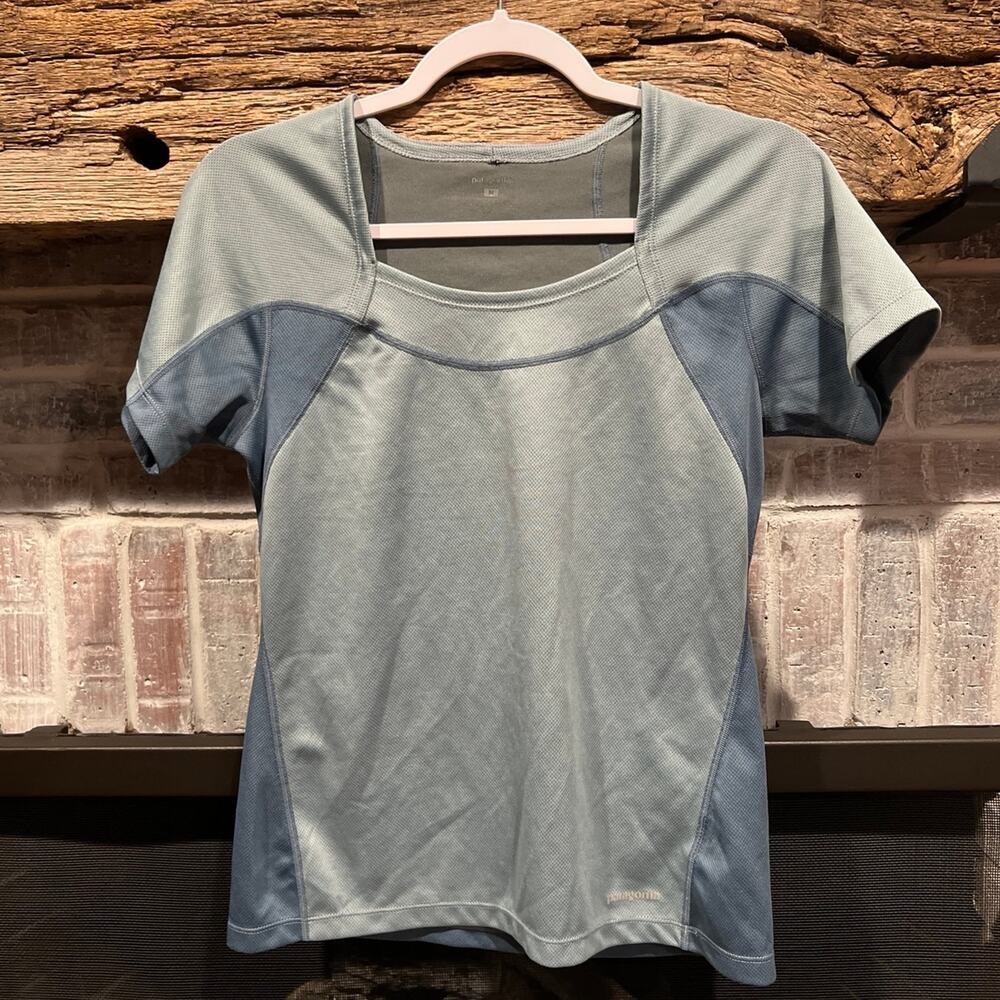 Patagonia women’s shirt short sleeve size medium